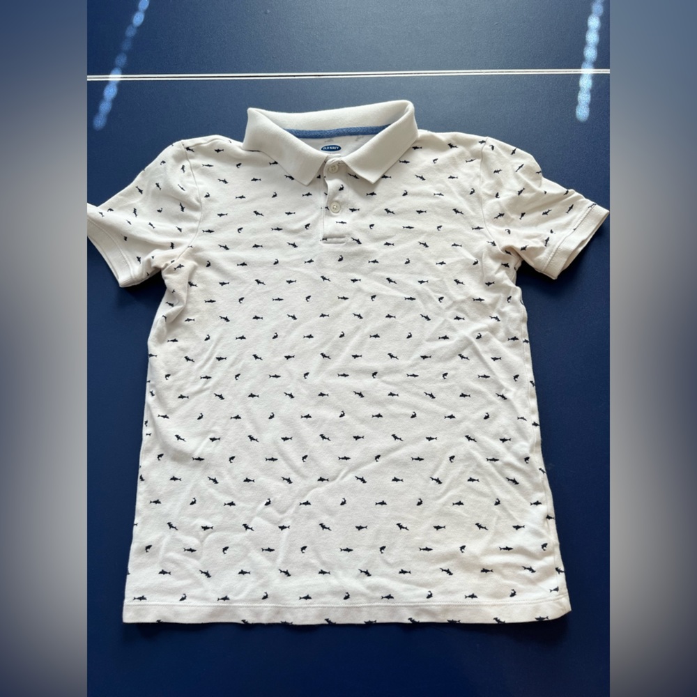 Short sleeved polo